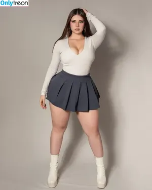 Marianahoyosr / Marianahoyos_r nude photo #0001