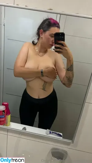 Marianananana / Mariana / maybeitsall nude photo #0009