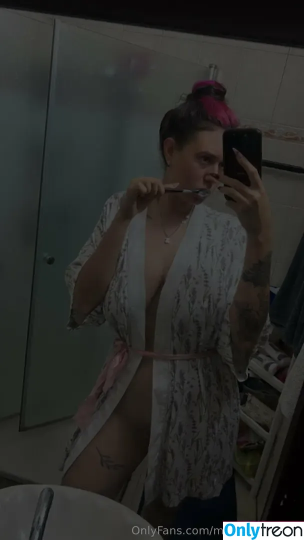 Marianananana nude photo #0035 (Mariana / maybeitsall)