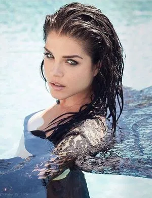 Marie Avgeropoulos / marieavgeropoulos фото голая #0007