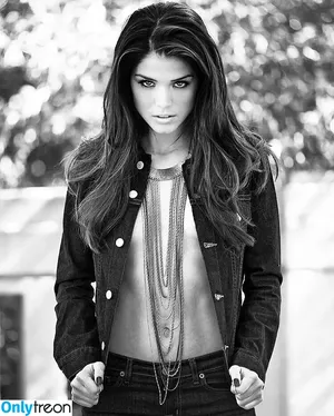 Marie Avgeropoulos / marieavgeropoulos nude photo #0074