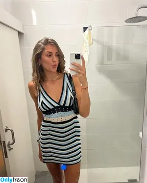  nude photo #0005