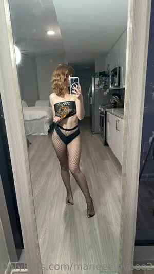 marieeeloveee2.0 / marie._.love22 nude photo #0047