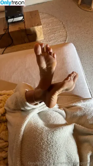 mariefrenchfeetgirlfree / marieffgstory nude photo #0175