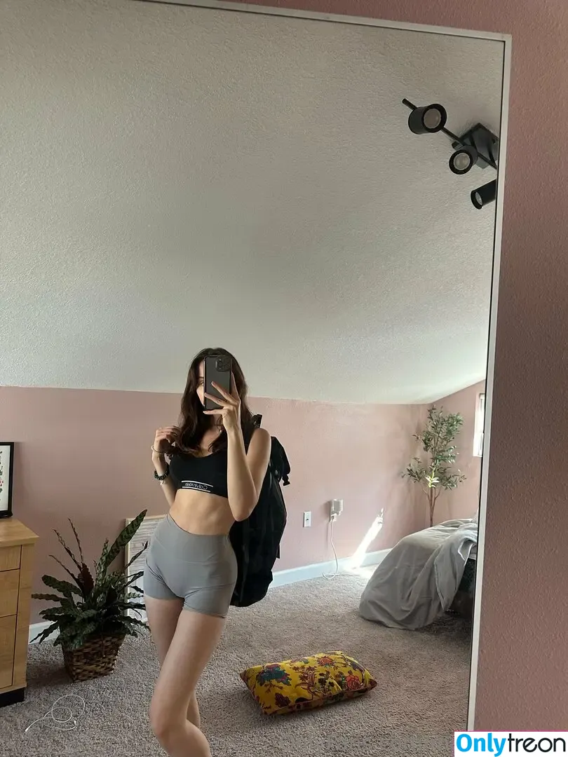 marielivewell nude photo #0085 (marillewellyn)