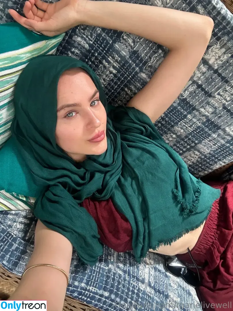 marielivewell nude photo #0108 (marillewellyn)