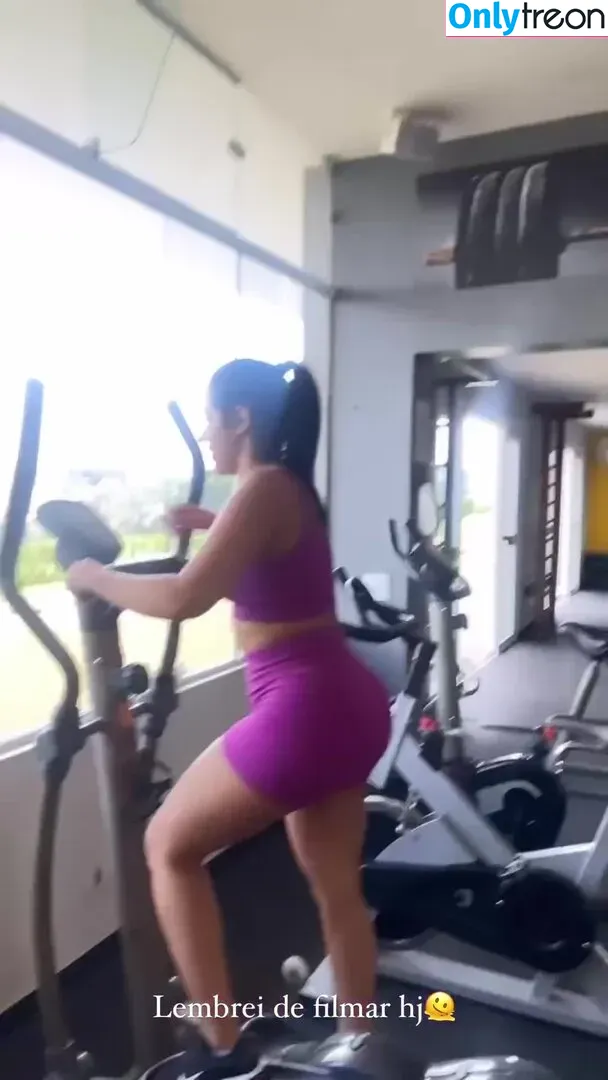 Mariely E Mirella Santos nude photo #0069 (eumarielysantos / gêmeas lacração)