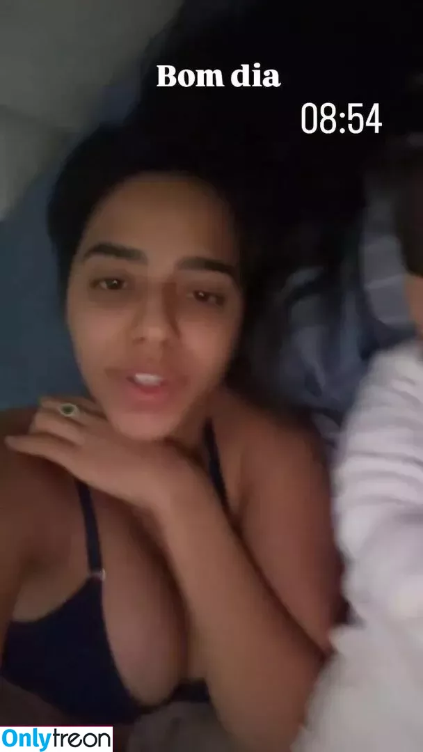 Mariely E Mirella Santos nude photo #0120 (eumarielysantos / gêmeas lacração)
