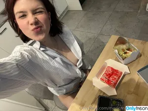 mariemarshmallow / lovemarymarshmallow nude photo #0012