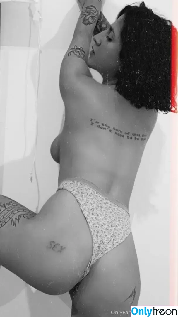 mariiaveiro nude photo #0022 (mariaveiroo)