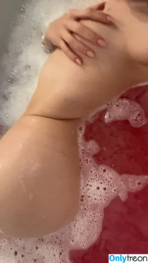 mariimausss nude photo #0003 (hermanamarii)