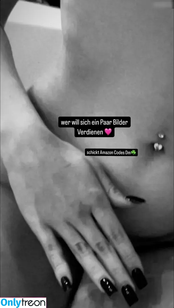 mariimausss nude photo #0022 (hermanamarii)