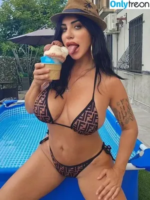 Marika Fruscio / marikafruscio10 nude photo #1887