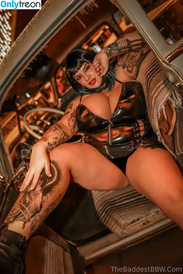 marilynmayson голая photo #0457 (killthemwithfineness)