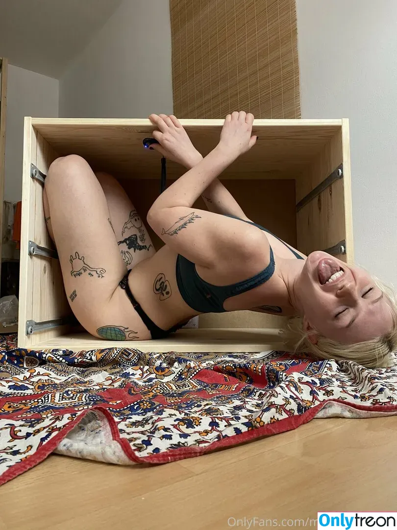 marilynwhoo nude photo #0006 (Mariylnwho / mmarilynwhoooo)