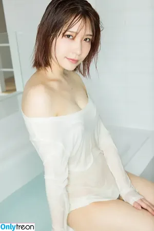 Marina Amatsu / r_ap82_ / r_ap8_ / あまつまりな nude photo #0358