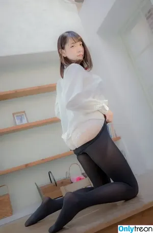 Marina Amatsu / r_ap82_ / r_ap8_ / あまつまりな nude photo #0737