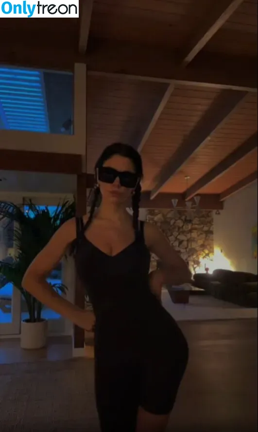 Marina Diamandis nude photo #0292 (marina and the diamonds / marinadiamandis)