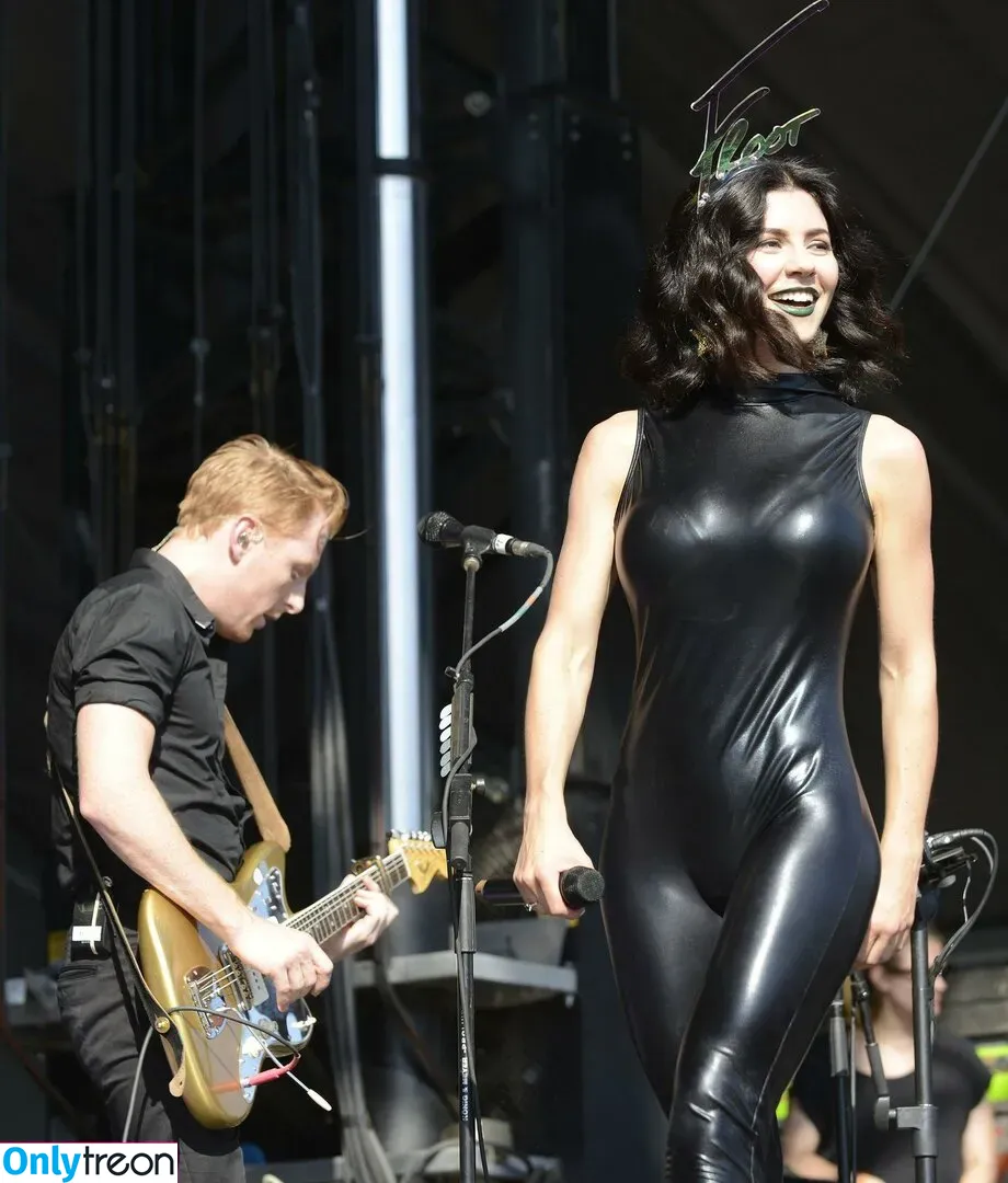 Marina Diamandis nude photo #0372 (marina and the diamonds / marinadiamandis)