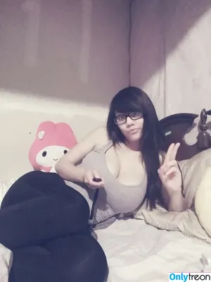 Marine Sivongsa / baitelephone nude photo #0011