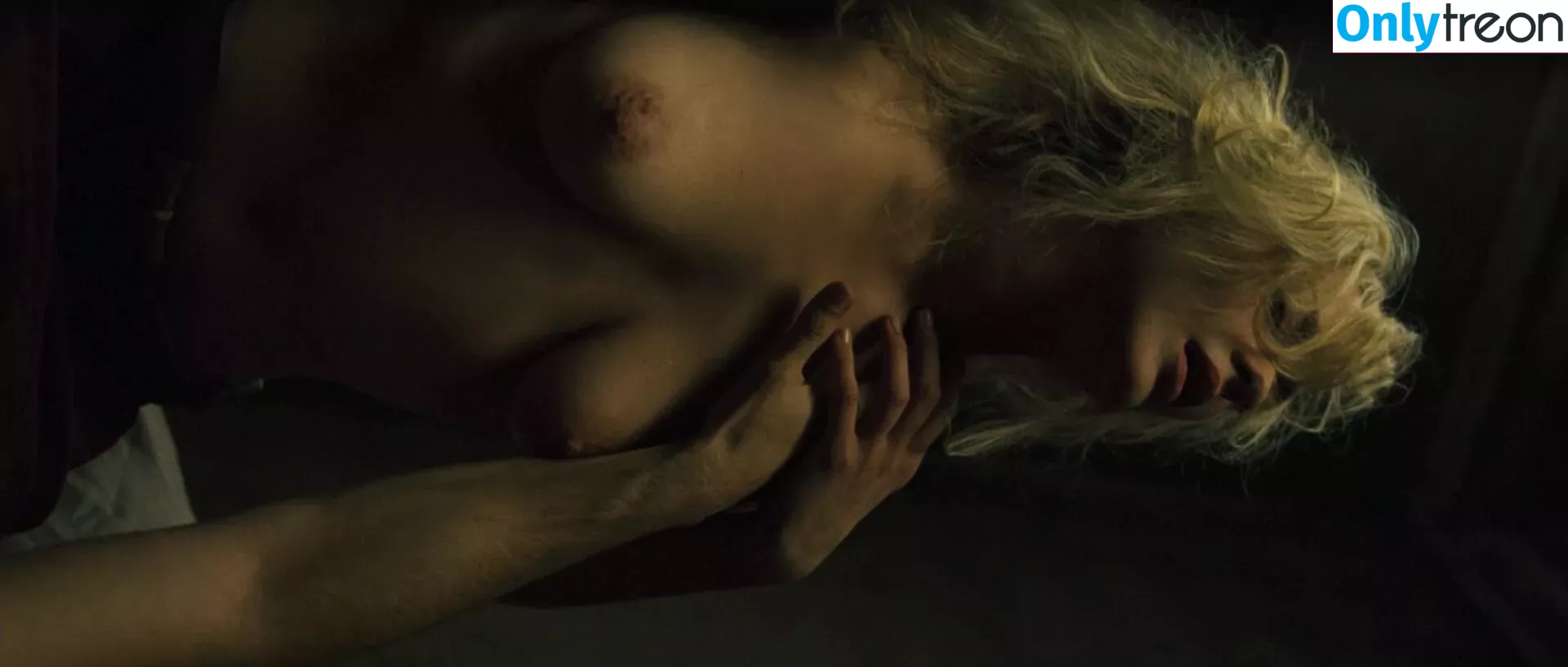 Marion Cotillard nude photo #0001 (marion_cotillar / marioncotillard)