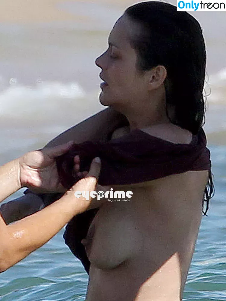 Marion Cotillard nude photo #0023 (marion_cotillar / marioncotillard)