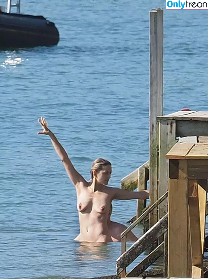 Marion Cotillard nude photo #0029 (marion_cotillar / marioncotillard)