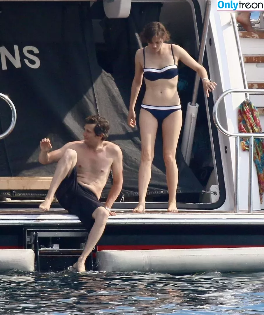 Marion Cotillard nude photo #0077 (marion_cotillar / marioncotillard)