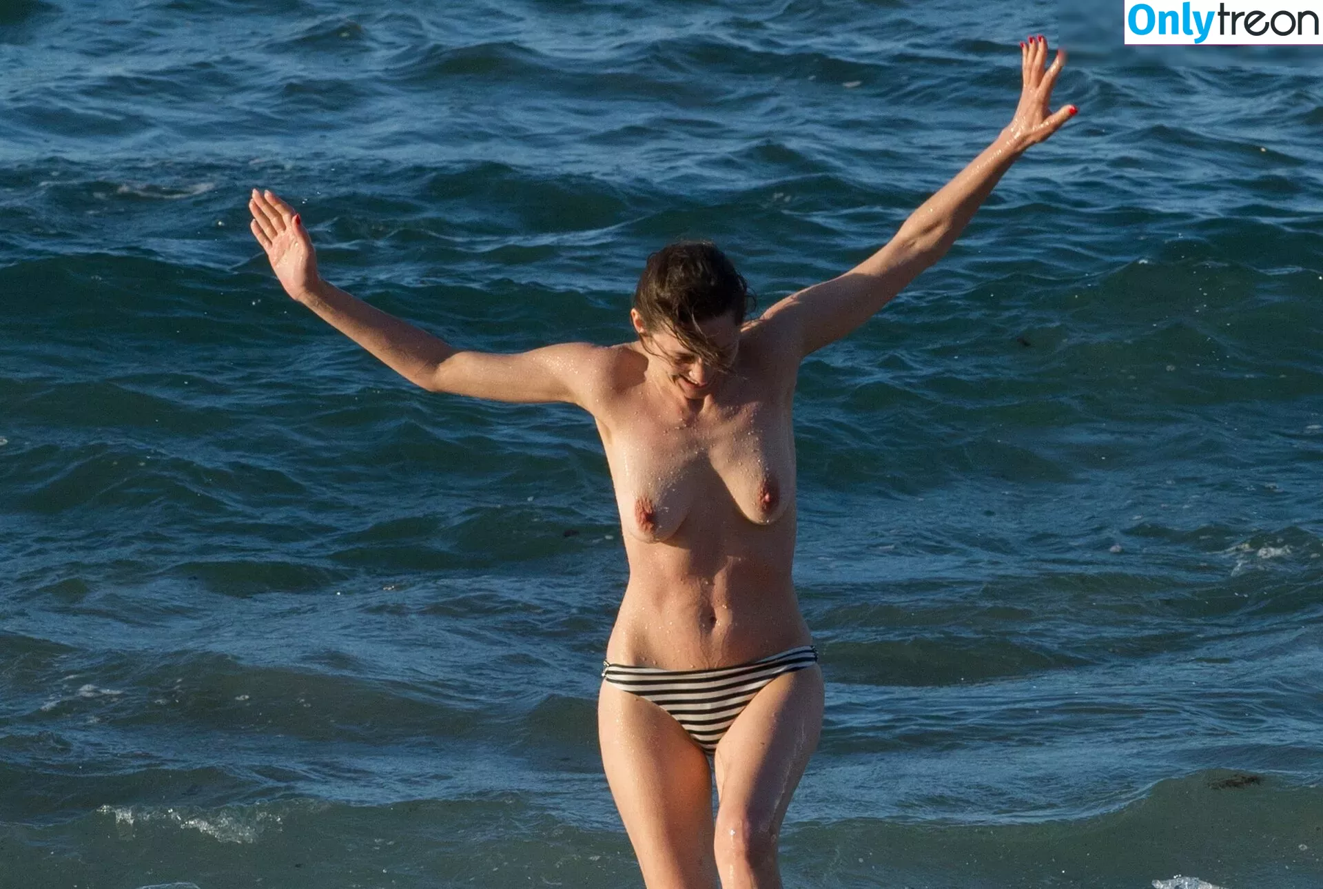 Marion Cotillard голая photo #0119 (marion_cotillar / marioncotillard)