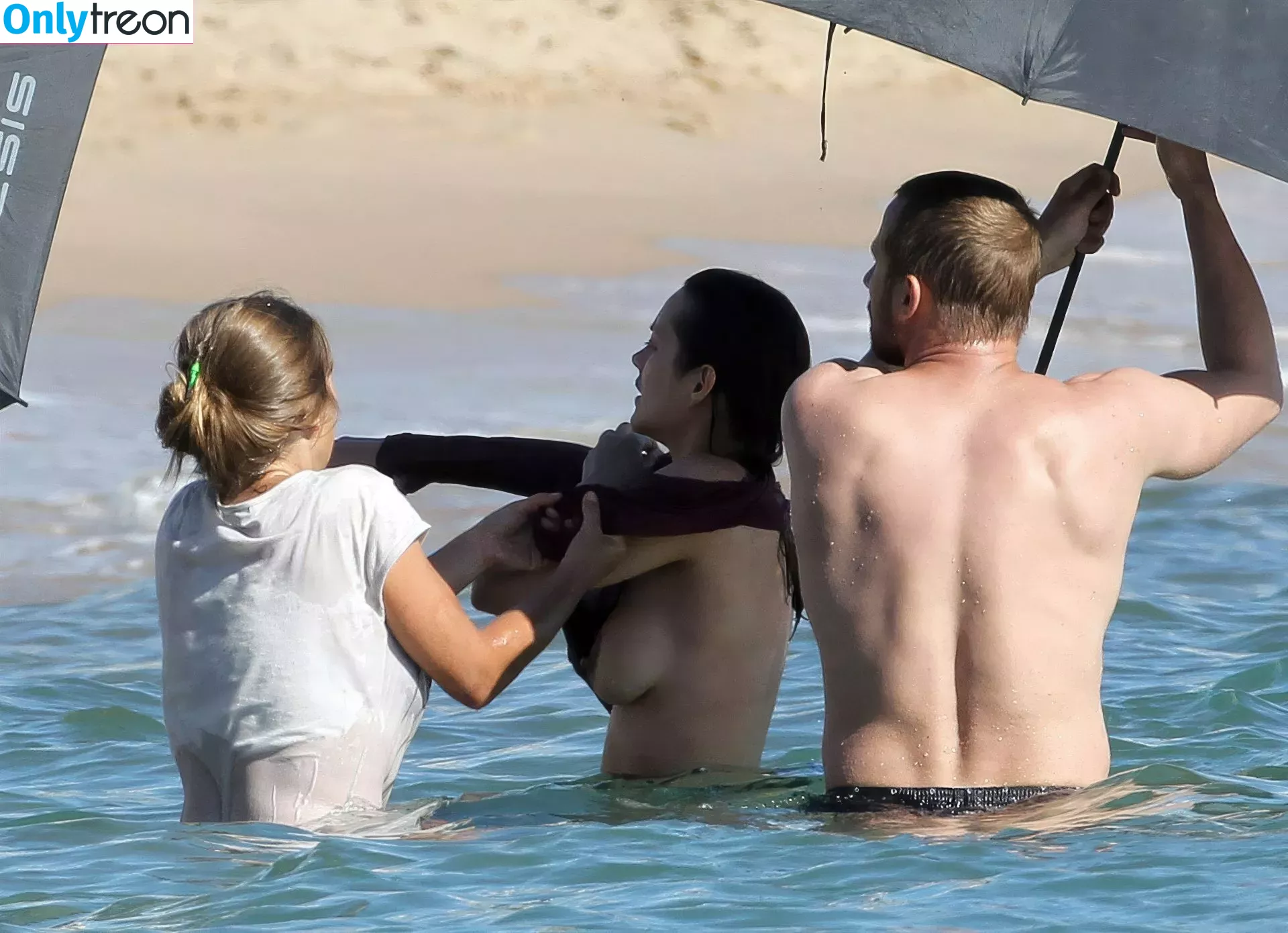 Marion Cotillard nude photo #0127 (marion_cotillar / marioncotillard)