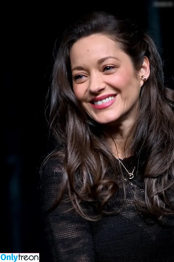 Marion Cotillard nude photo #0149 (marion_cotillar / marioncotillard)