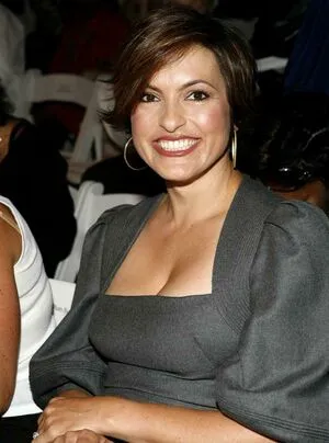 Mariska Hargitay / therealmariskahargitay nude photo #0056