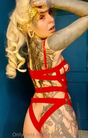 marizombie666 / sensual_lens фото голая #0038