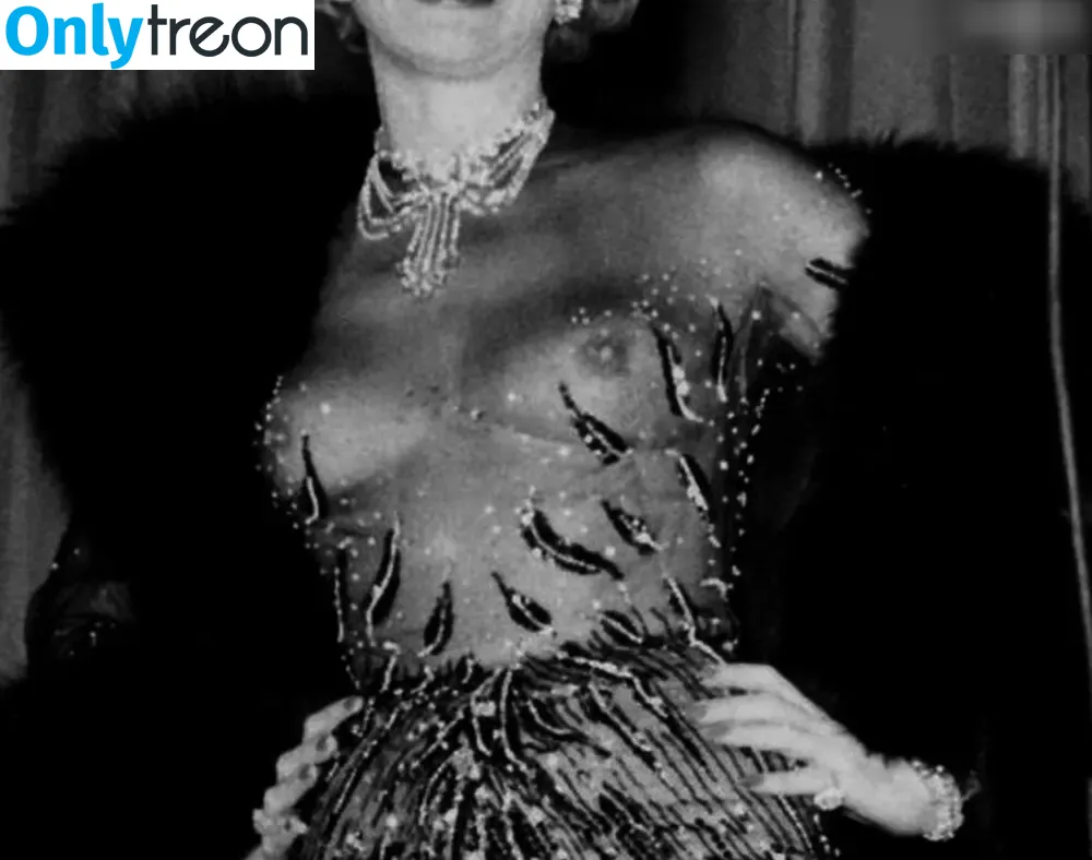 Marlene Dietrich nude photo #0007 (Marlene Dietrich)