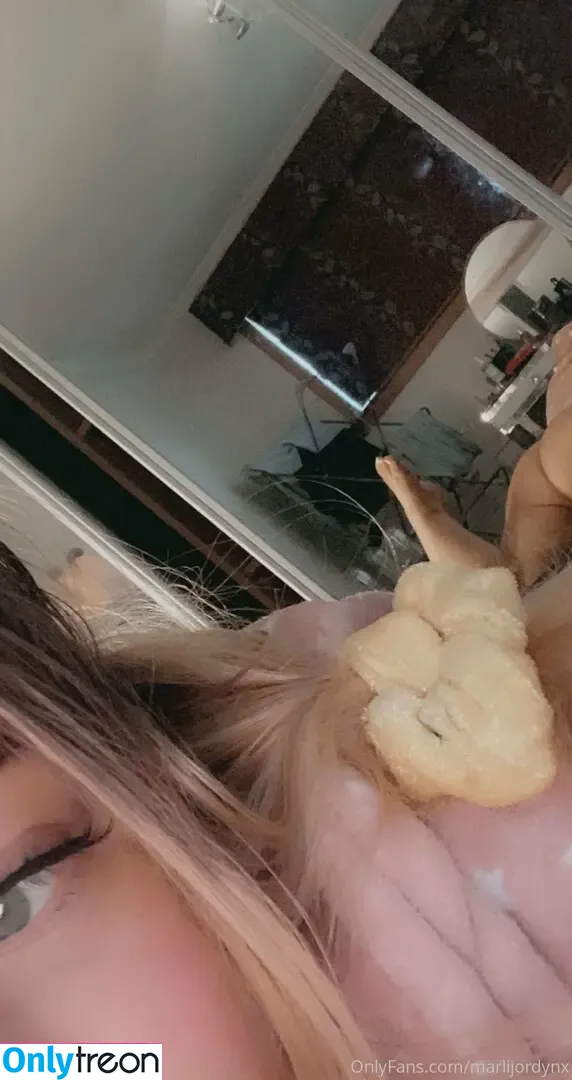 marligracex nude photo #0033 (marligracex)