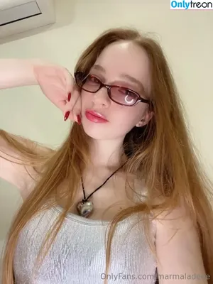  nude photo #0002