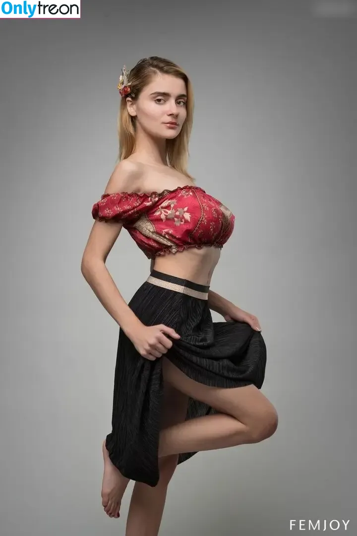 Marria Leeah голая photo #0055 (Marria Leeah)