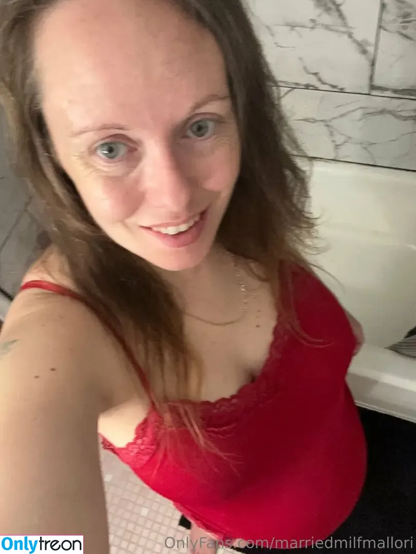 marriedmilfmallori nude photo #0098 (marriedcouple_2016)