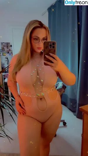  nude photo #0100