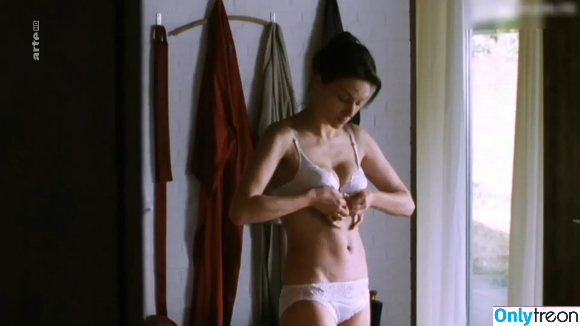 Martina Gedeck nude photo #0030 (martina.gedeck)