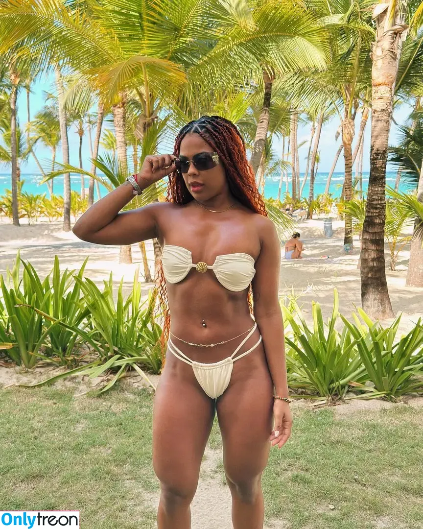 Marvvila nude photo #0146 (Marvvila)