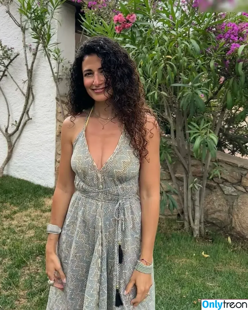 Marwa Eldessouky nude photo #0015 (marwaeldessouky)