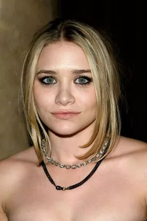 Mary-Kate Olsen / marykateolsen__ / tskatieolsen фото голая #0010