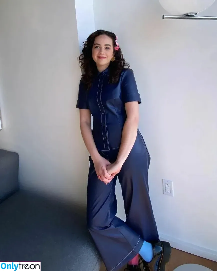 Mary Mouser nude photo #0031 (missmarymmouser)