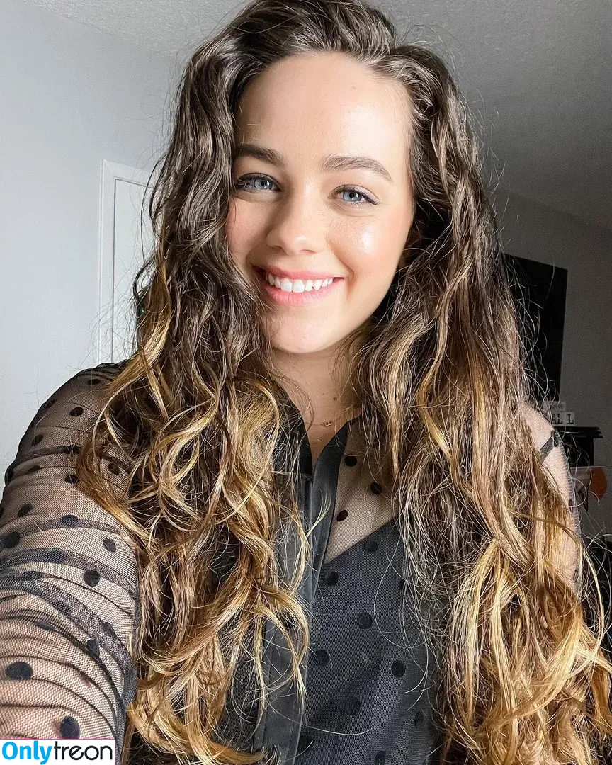 Mary Mouser nude photo #0034 (missmarymmouser)