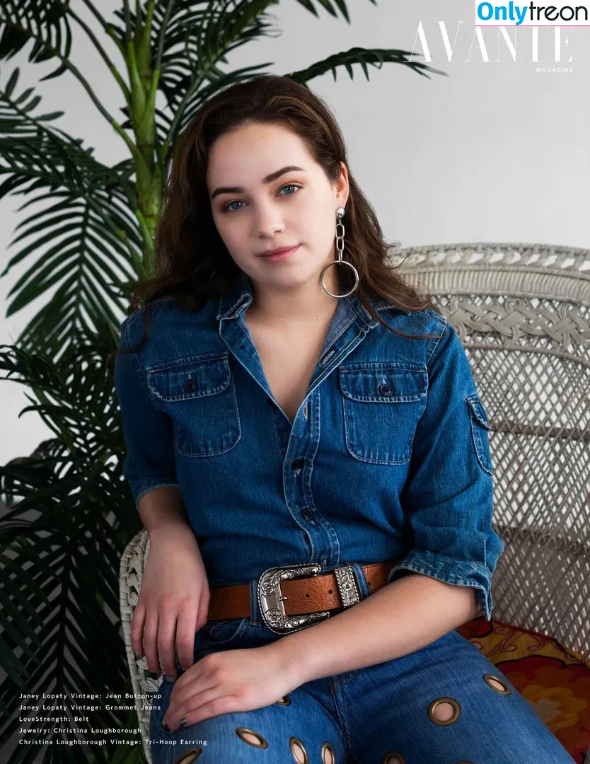 Mary Mouser nude photo #0037 (missmarymmouser)
