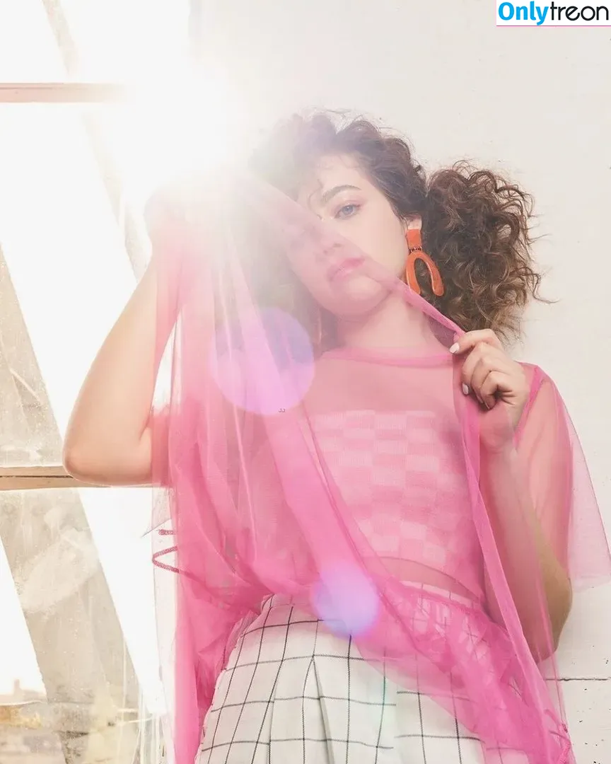 Mary Mouser nude photo #0043 (missmarymmouser)