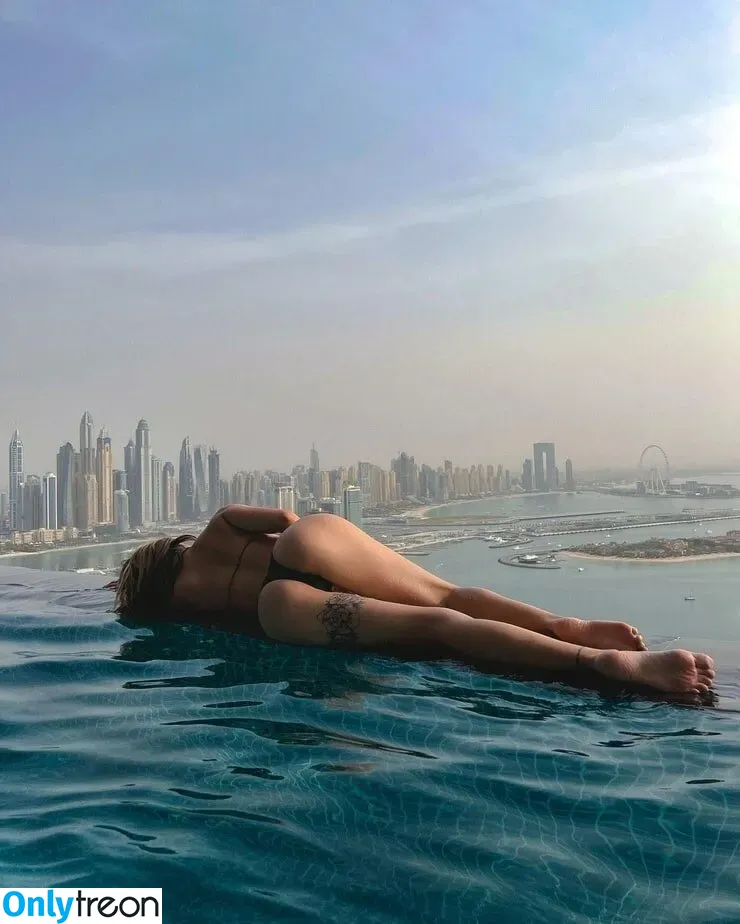 Mary Nabokova nude photo #0252 (Mary.nabokova / mary_nabokova)