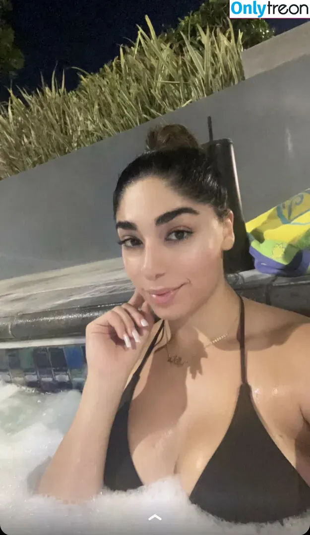 Mary Noura голая photo #0034 (marynouraa / princessjasmine3)