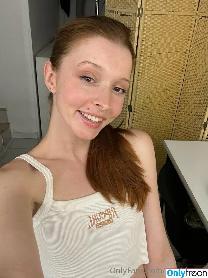 maryfoxyy nude photo #0297 (Mary Foxy redhead / kisstheredfox / maryfoxpottery)